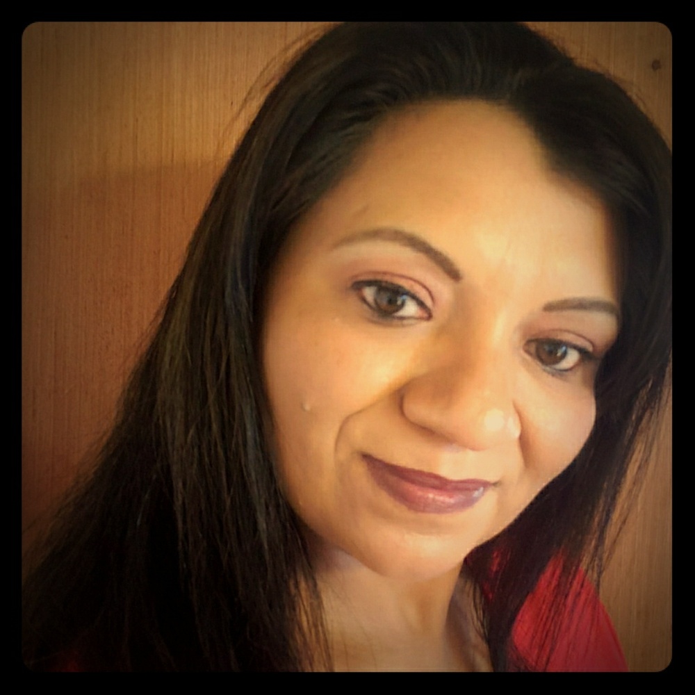 Meet your Posher, Yesenia
